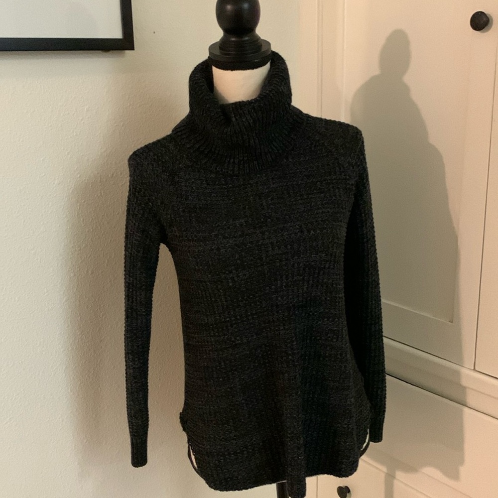 Charcoal gray turtleneck size XS